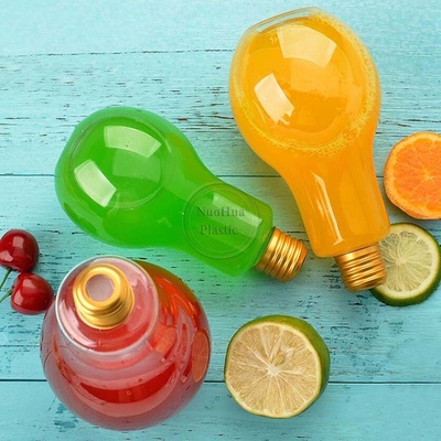 Cangkir bohlam dengan tutup jerami untuk pesta Botol berbentuk bohlam plastik Bagian bawah bercahaya LED bohlam yang dapat diisi