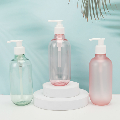 Botol lotion plastik putih yang dapat disesuaikan untuk berbagai volume dengan pencetakan layar