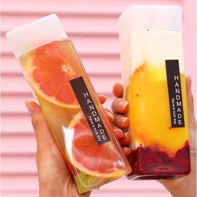 Isolasi gelembung teh jugs sekrup pada tutup untuk pembersihan bebas kerumitan dan penyimpanan yang aman
