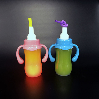 Botol Teh Susu Plastik Berwarna-warni dengan Proof Leak dan Desain Terisolasi