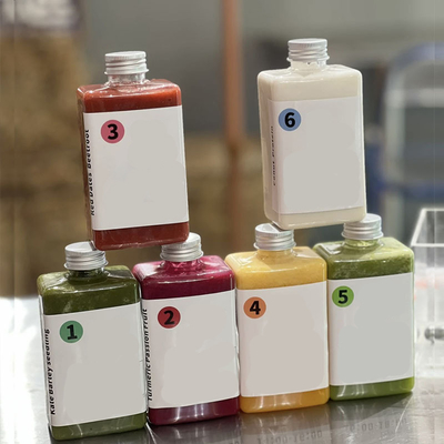 Botol teh susu plastik terisolasi premium dengan sekrup di tutup untuk minuman dingin (500ml)