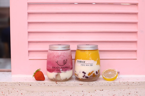 Kekuatan Penembusan Plastik Berwarna Genggam Susu Botol Jus Teh