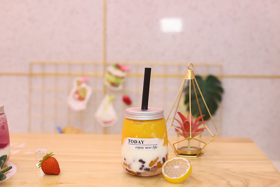 Botol teh susu tahan kebocoran dengan tutup sekrup untuk minuman berukuran sedang Minuman Desain modern