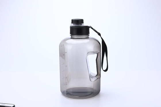 Memberi botol pompa PET 25.7g bulat untuk pengalaman pemberian yang halus