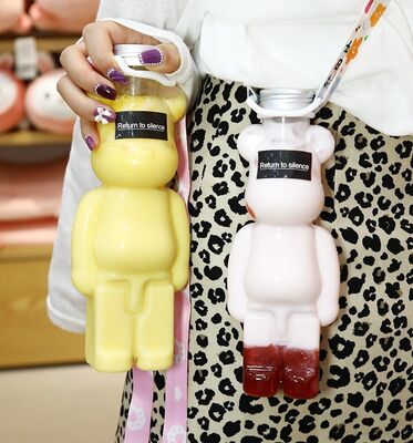 Tangani Ya Bubble Tea Jugs 05kg Kapasitas Bahan tahan lama Cocok untuk komersial Sempurna untuk menyajikan minuman