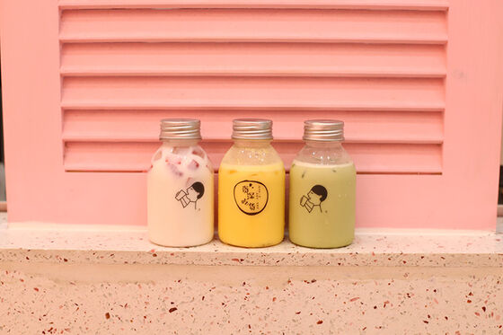 Jejak Teh Gelembung Air 0,5kg Pitcher Ringan Tahan Lama Sempurna untuk Kafe Teh Gelembung, Bar Smoothie, dan Stasiun Minuman