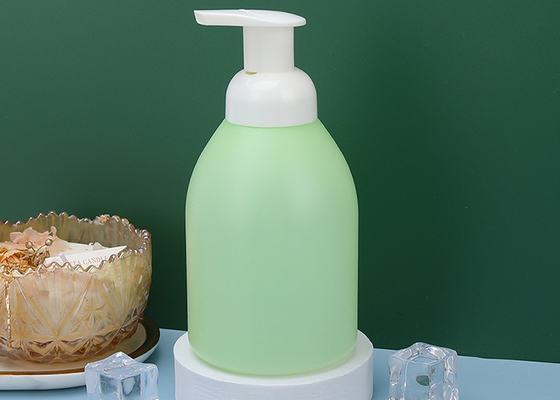 Botol busa plastik dengan bahan PET dan PP yang mudah diisi ulang