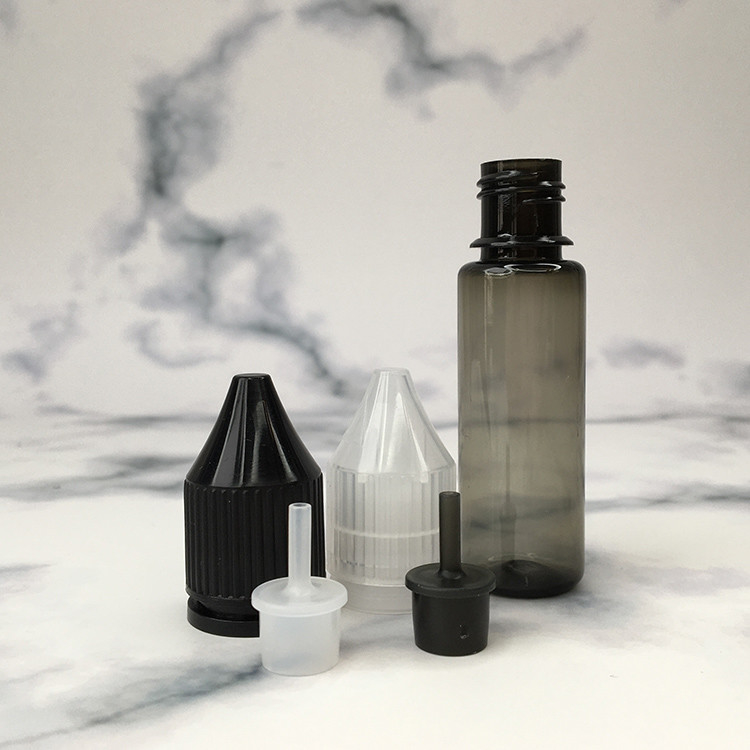 Botol Cairan PET E Bulat yang Disesuaikan dengan Warna Transparan untuk Tampilan Logo Merek